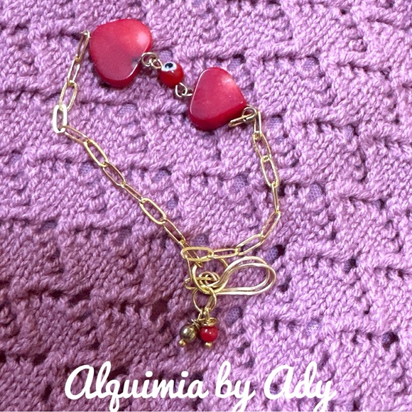 Alquimia Jewelry - Red coral and gold gold love hearts dainty tennis adjustable bracelet